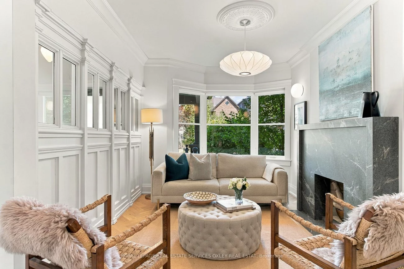 113, Sherwood, Mount Pleasant East, Toronto