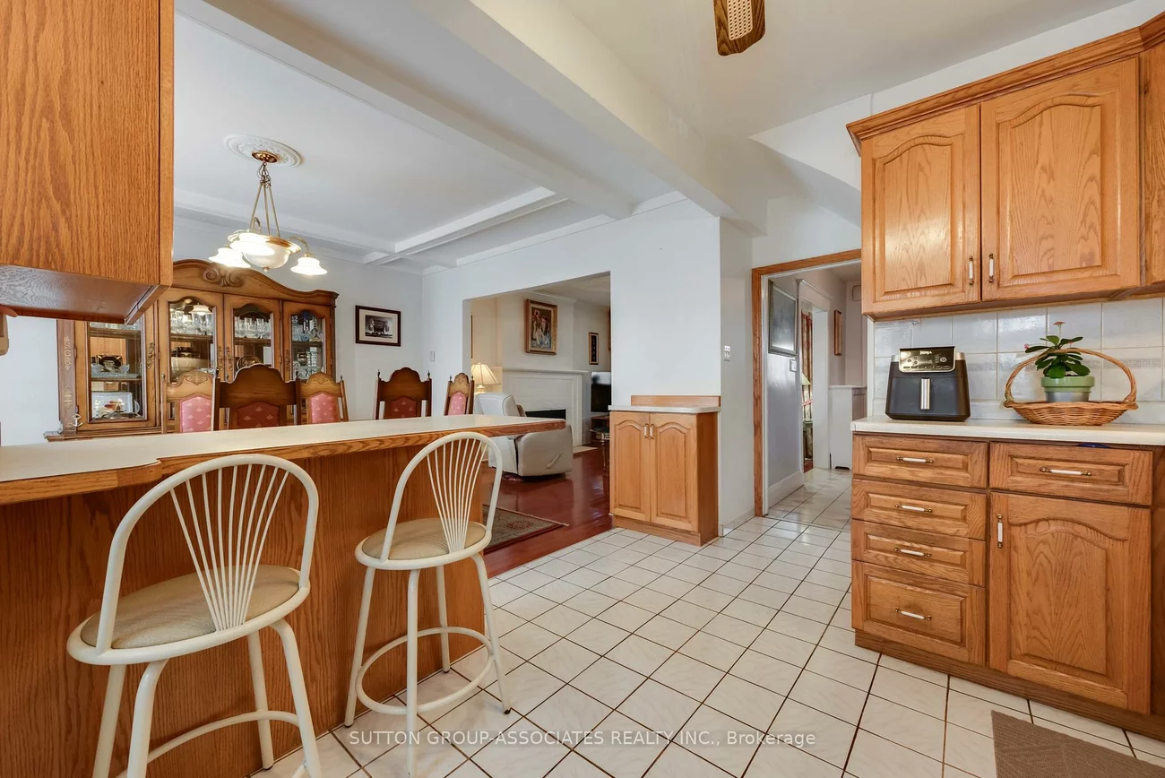 368, Glenholme, Oakwood Village, Toronto