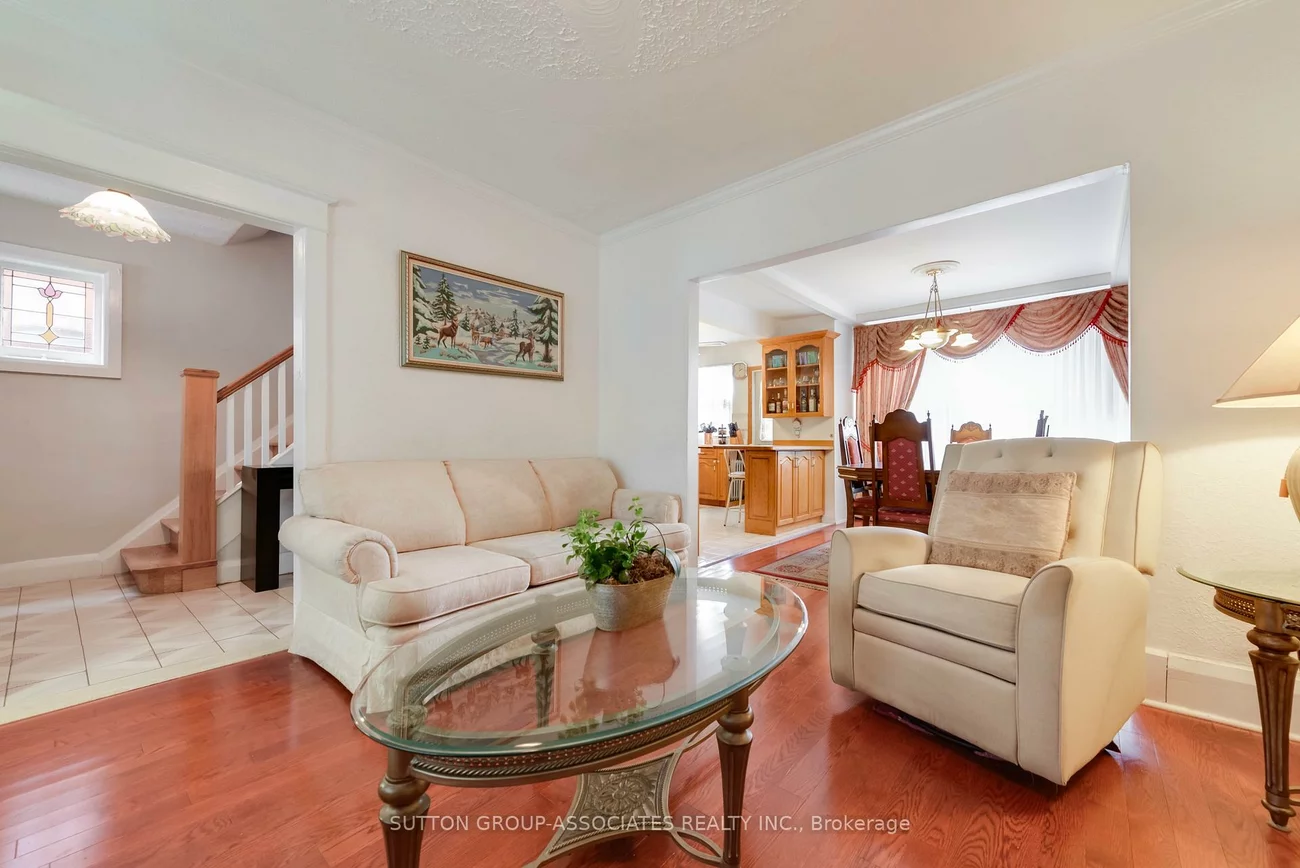 368, Glenholme, Oakwood Village, Toronto