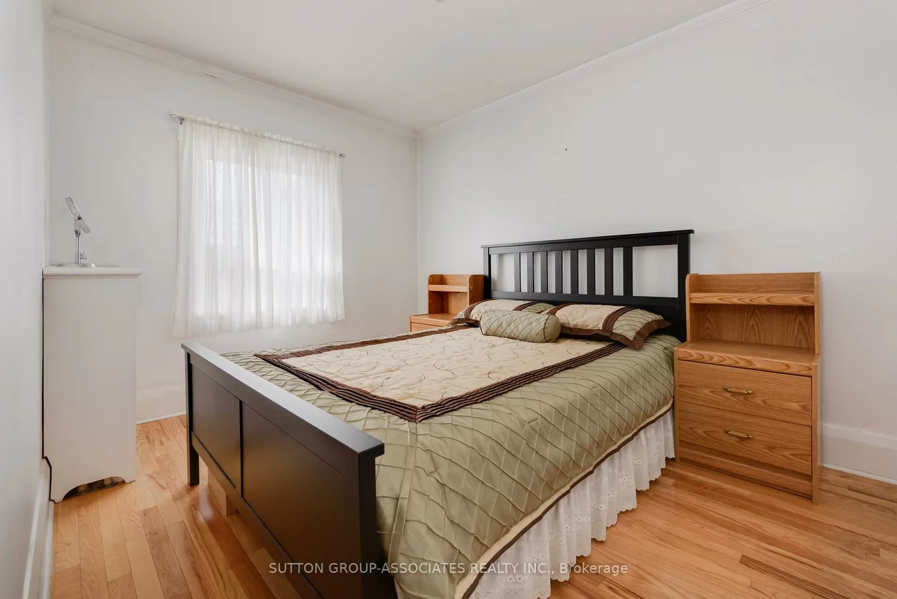 368, Glenholme, Oakwood Village, Toronto