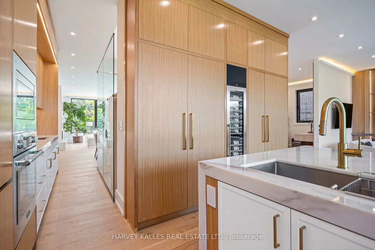 449, Elm, Bedford Park-Nortown, Toronto