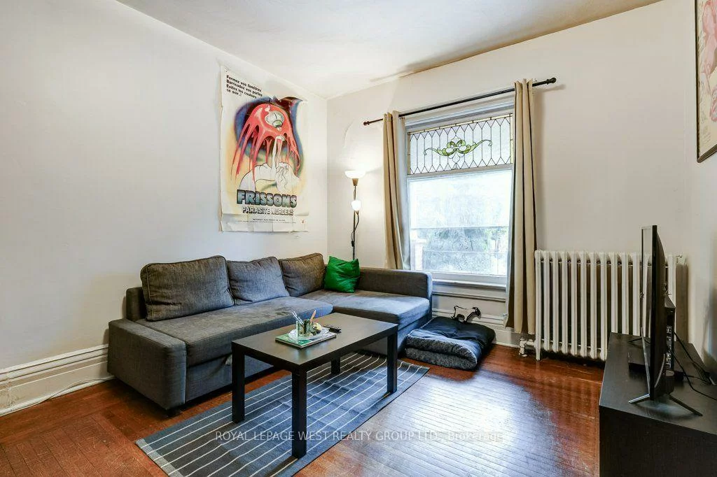 28, Concord, Palmerston-Little Italy, Toronto