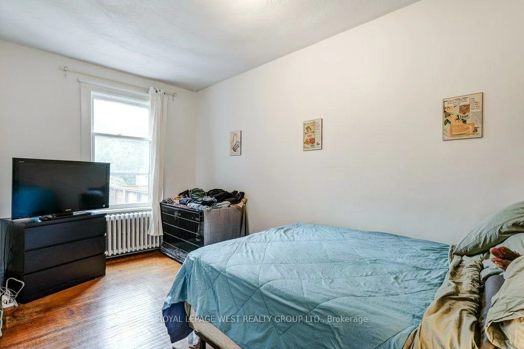 28, Concord, Palmerston-Little Italy, Toronto