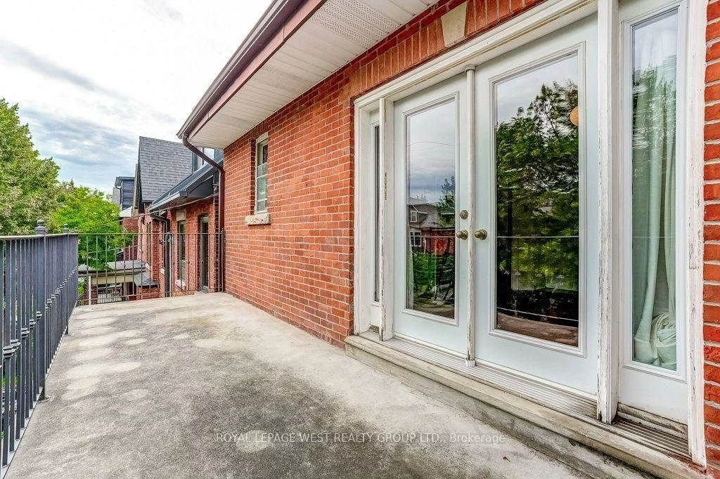 28, Concord, Palmerston-Little Italy, Toronto