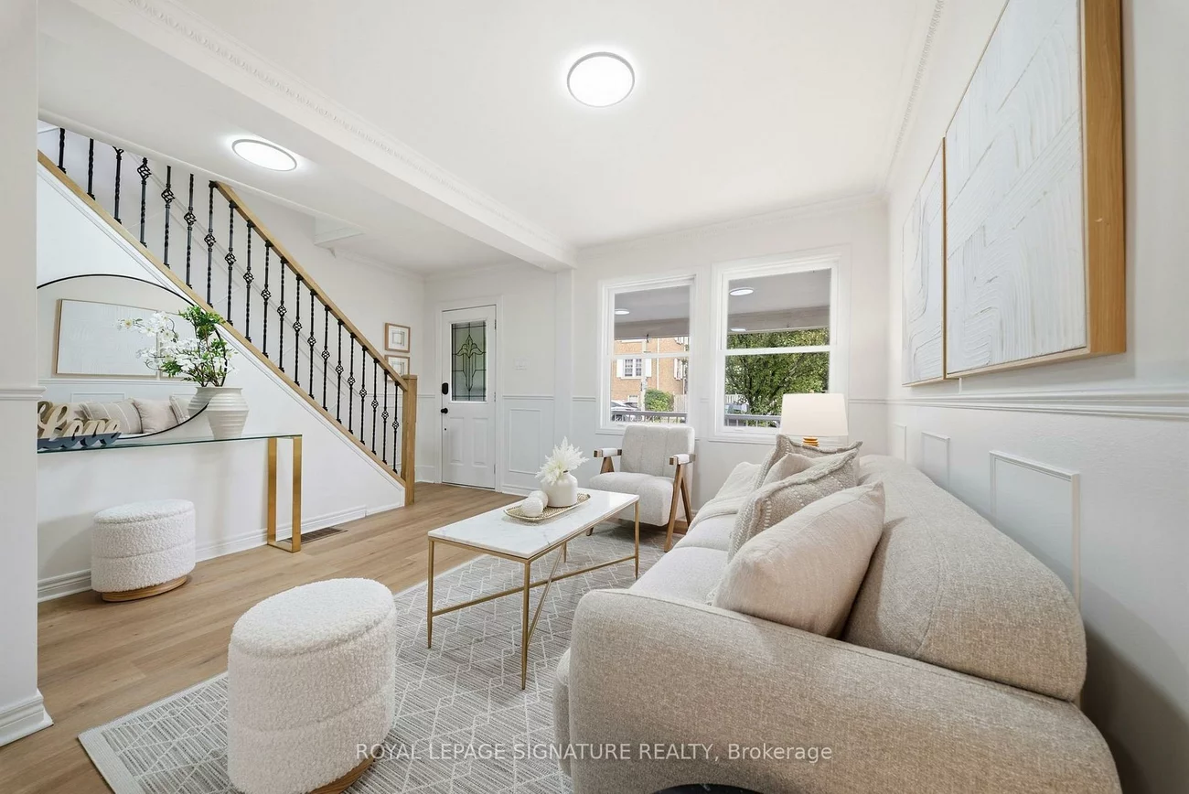 154, Alameda, Oakwood Village, Toronto