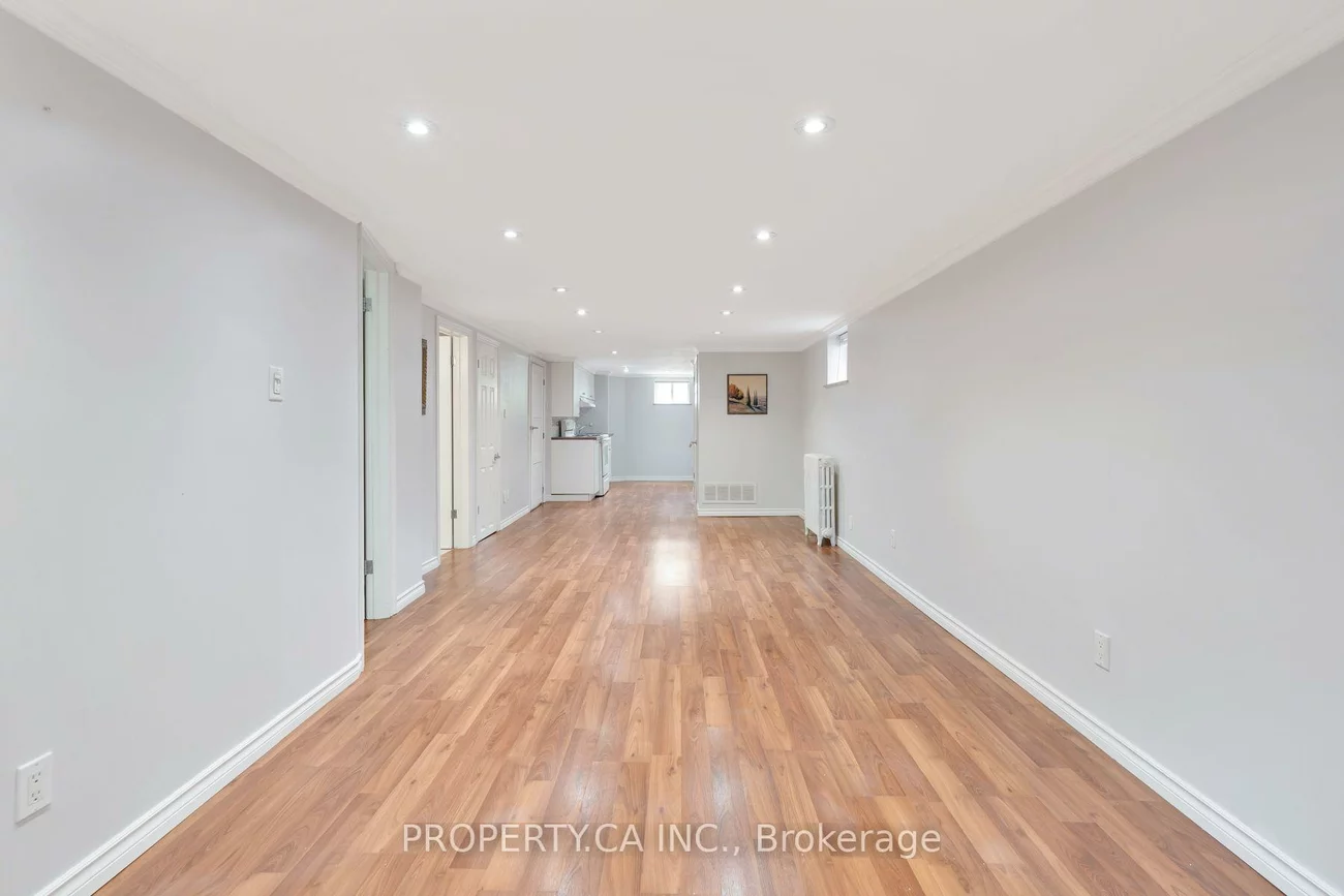 573, Northcliffe, Oakwood Village, Toronto