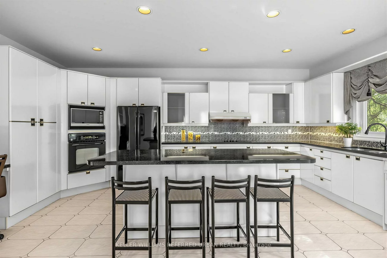 411, Cummer, Newtonbrook East, Toronto