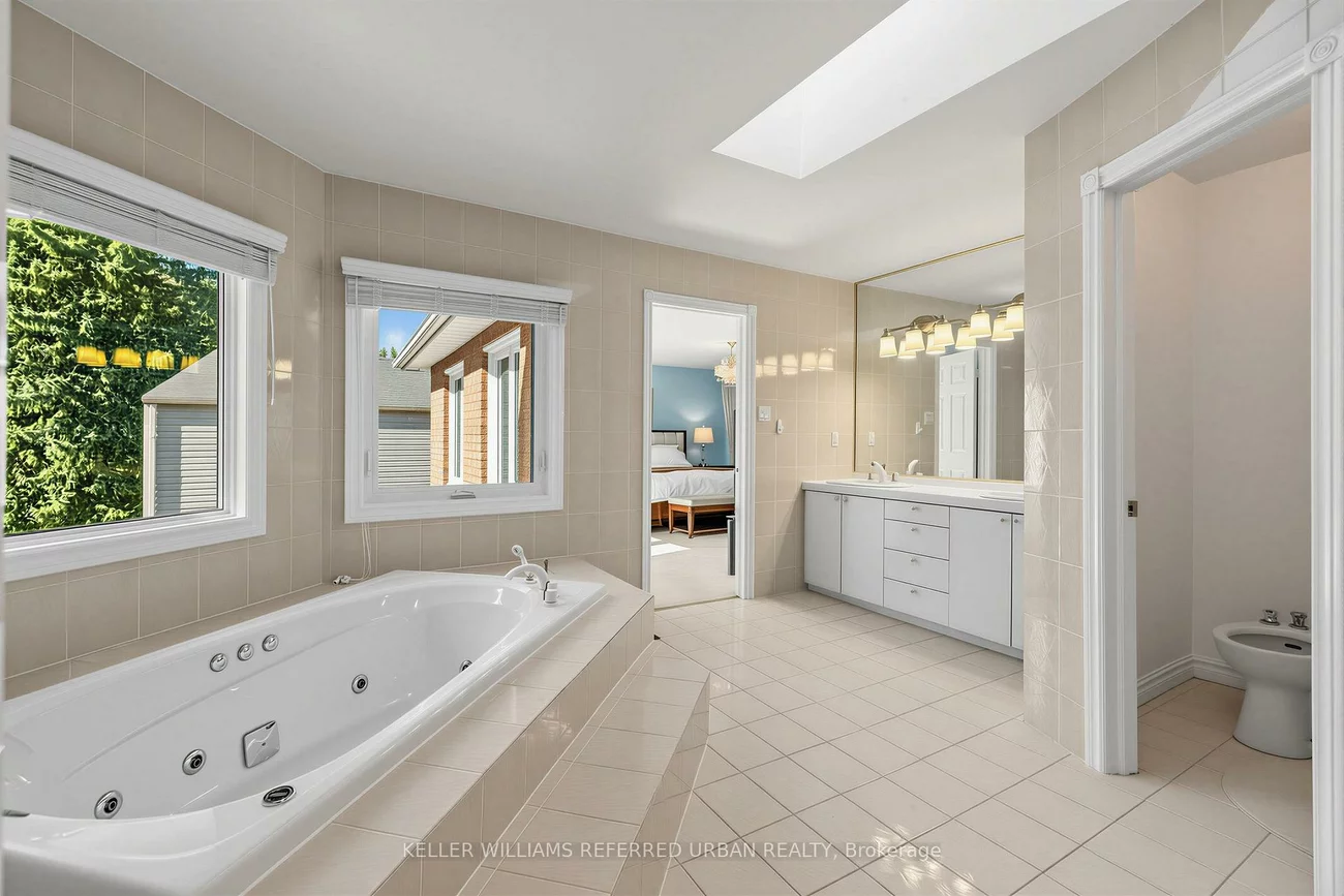 411, Cummer, Newtonbrook East, Toronto