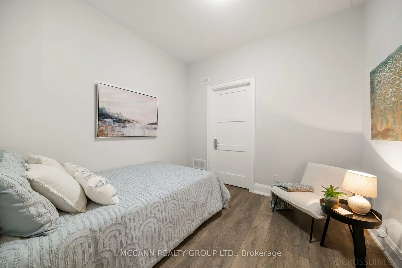 15, Belsize, Mount Pleasant West, Toronto
