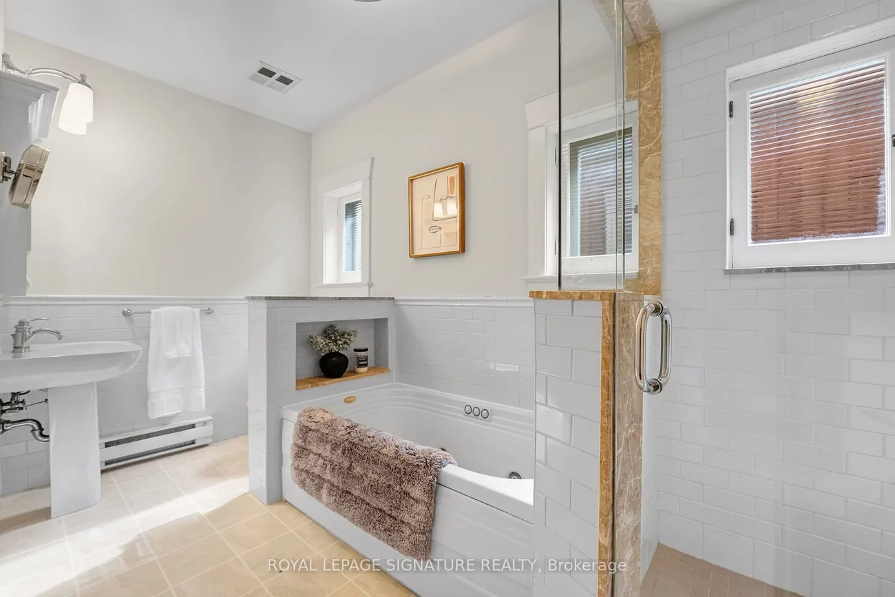 5, Jean, Rosedale-Moore Park, Toronto