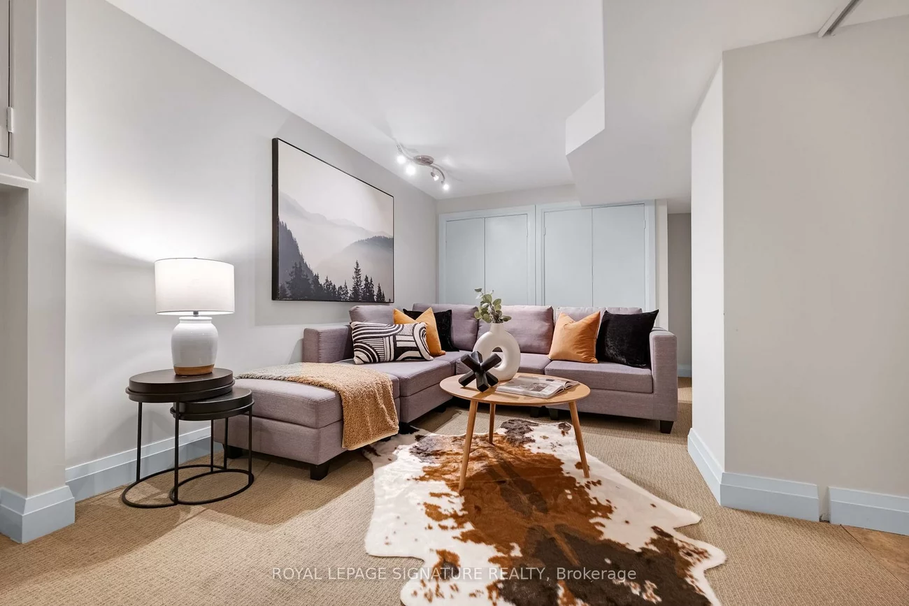 5, Jean, Rosedale-Moore Park, Toronto