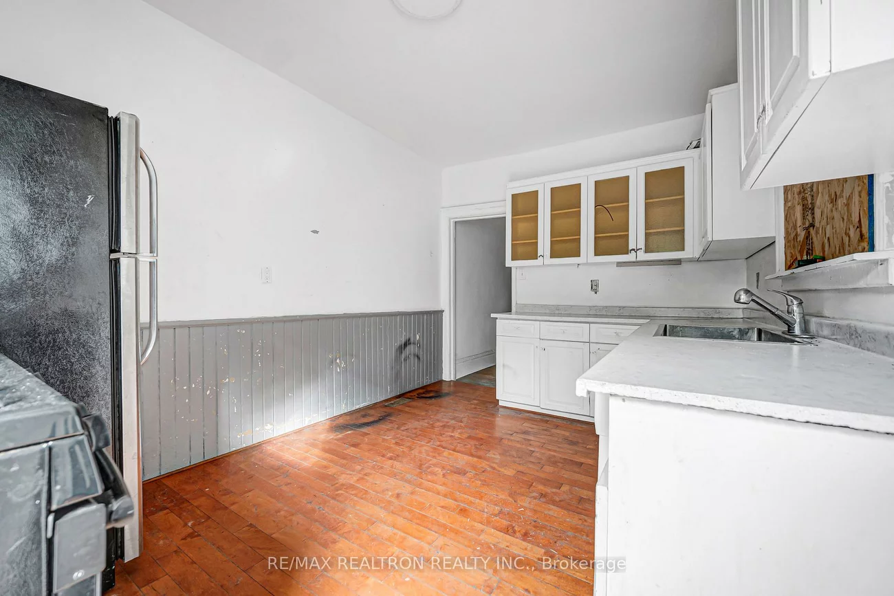 631, Richmond, Niagara, Toronto