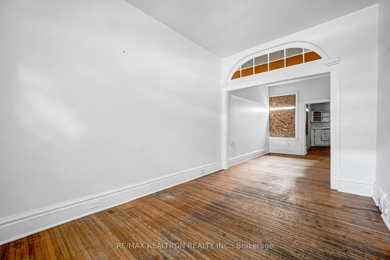 631, Richmond, Niagara, Toronto