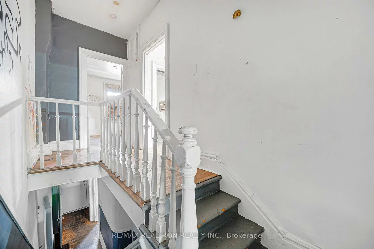 631, Richmond, Niagara, Toronto