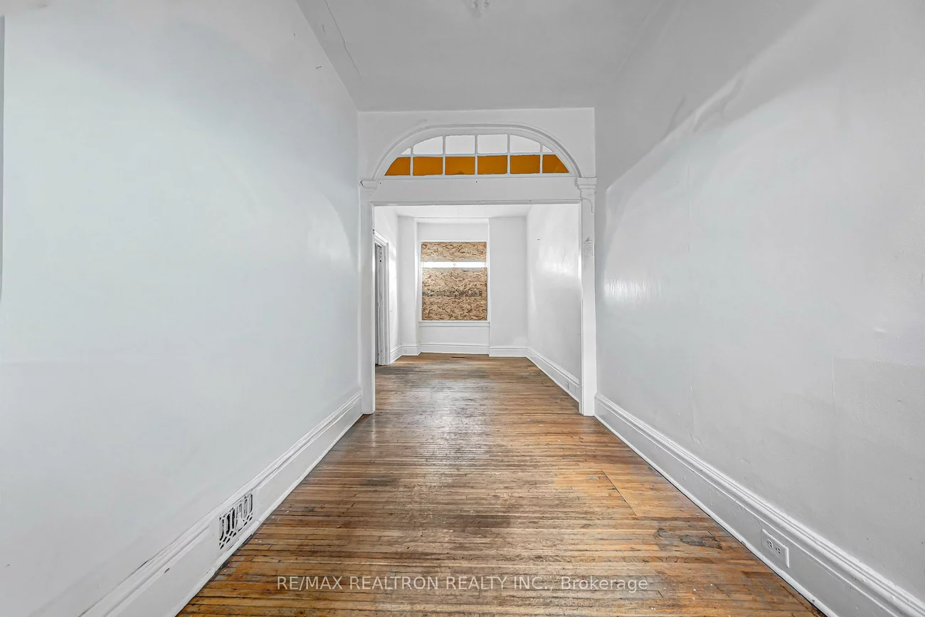 631, Richmond, Niagara, Toronto