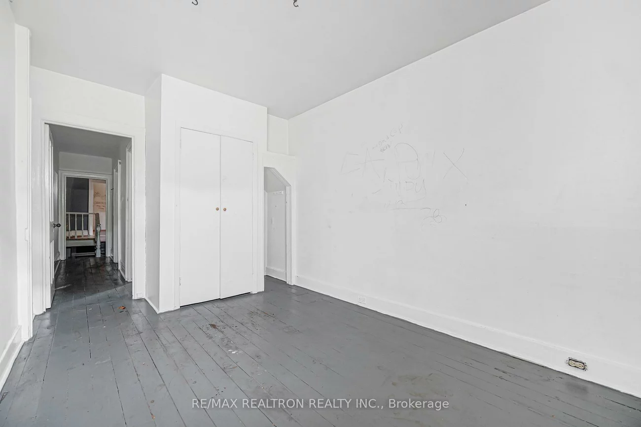 631, Richmond, Niagara, Toronto