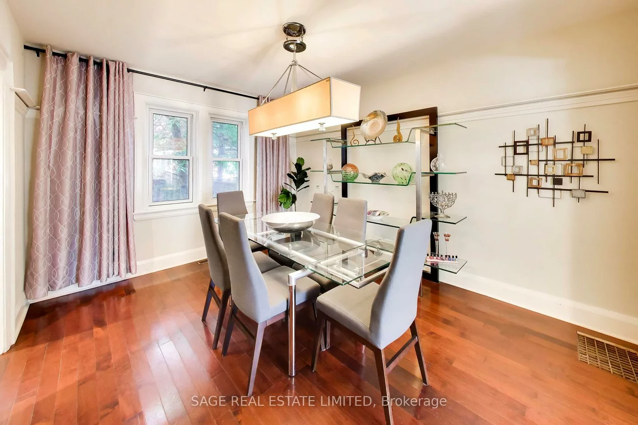 57, Edith, Yonge-Eglinton, Toronto