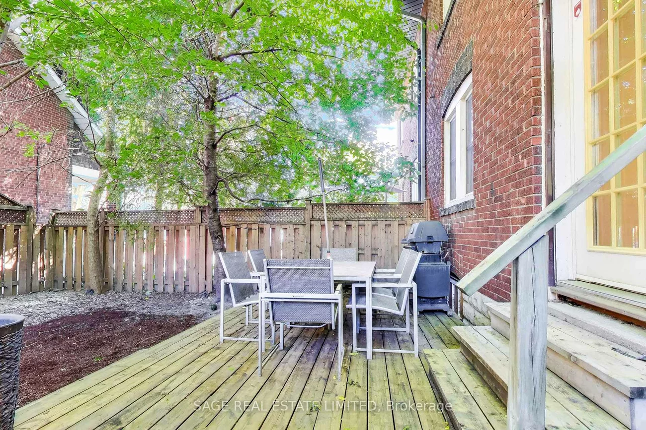57, Edith, Yonge-Eglinton, Toronto