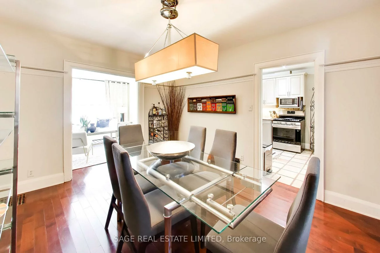 57, Edith, Yonge-Eglinton, Toronto
