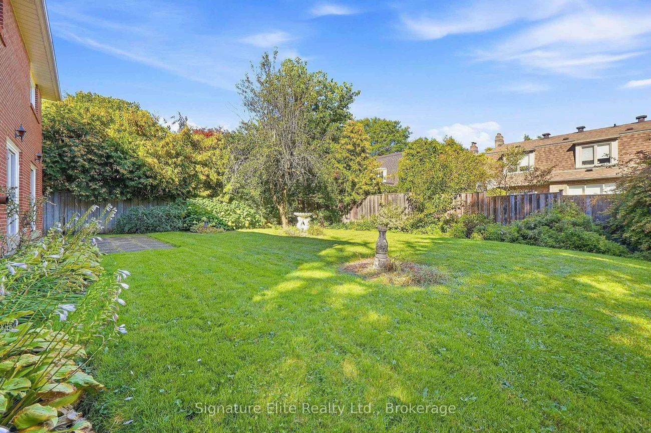 20, Riderwood, St. Andrew-Windfields, Toronto