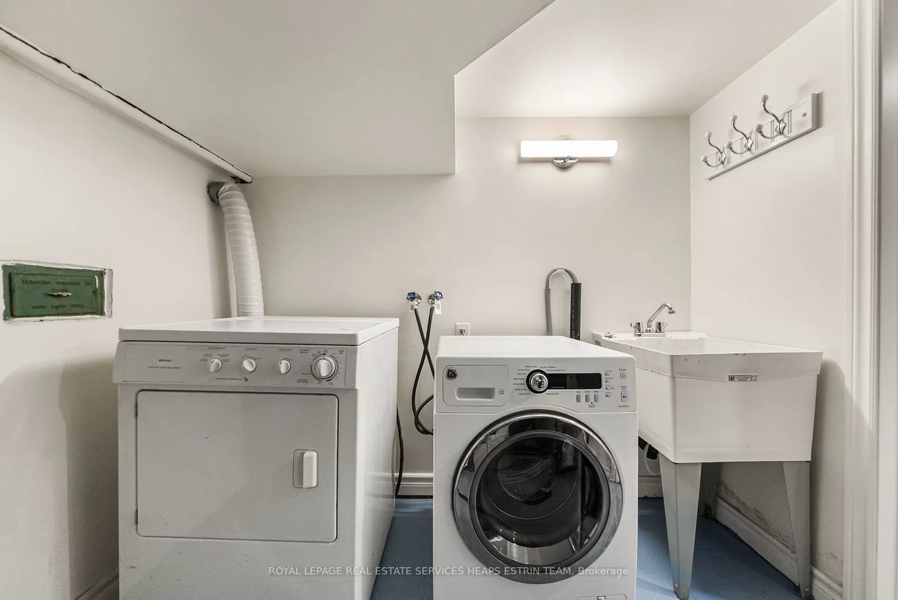 41, Fairfield, Mount Pleasant East, Toronto