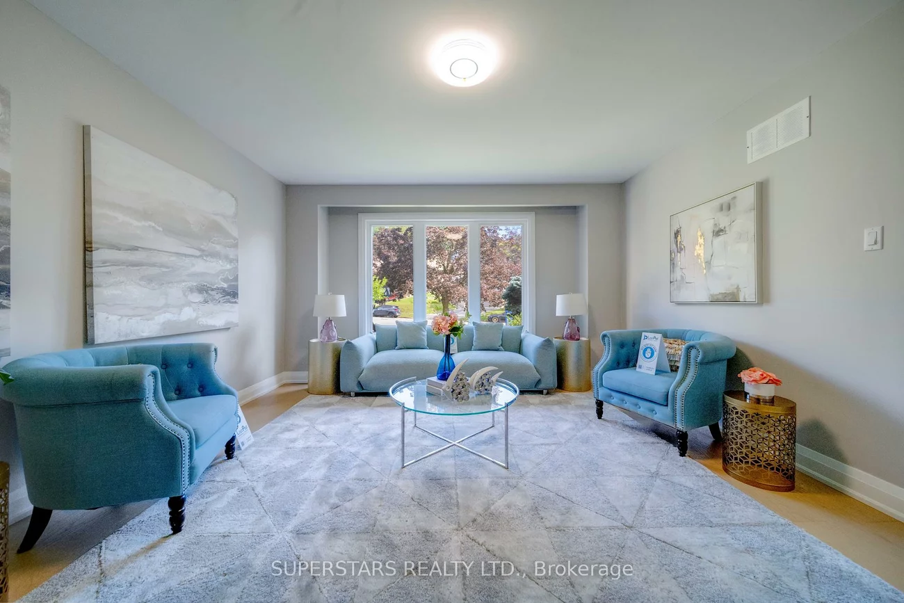 20, Paynter, Hillcrest Village, Toronto