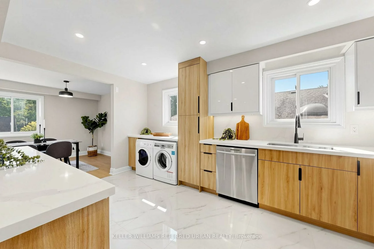 143, Silas Hill, Don Valley Village, Toronto