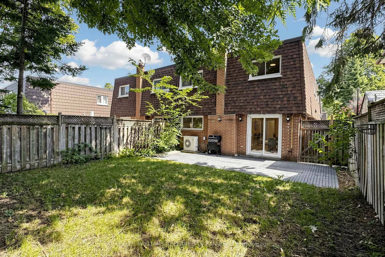 143, Silas Hill, Don Valley Village, Toronto