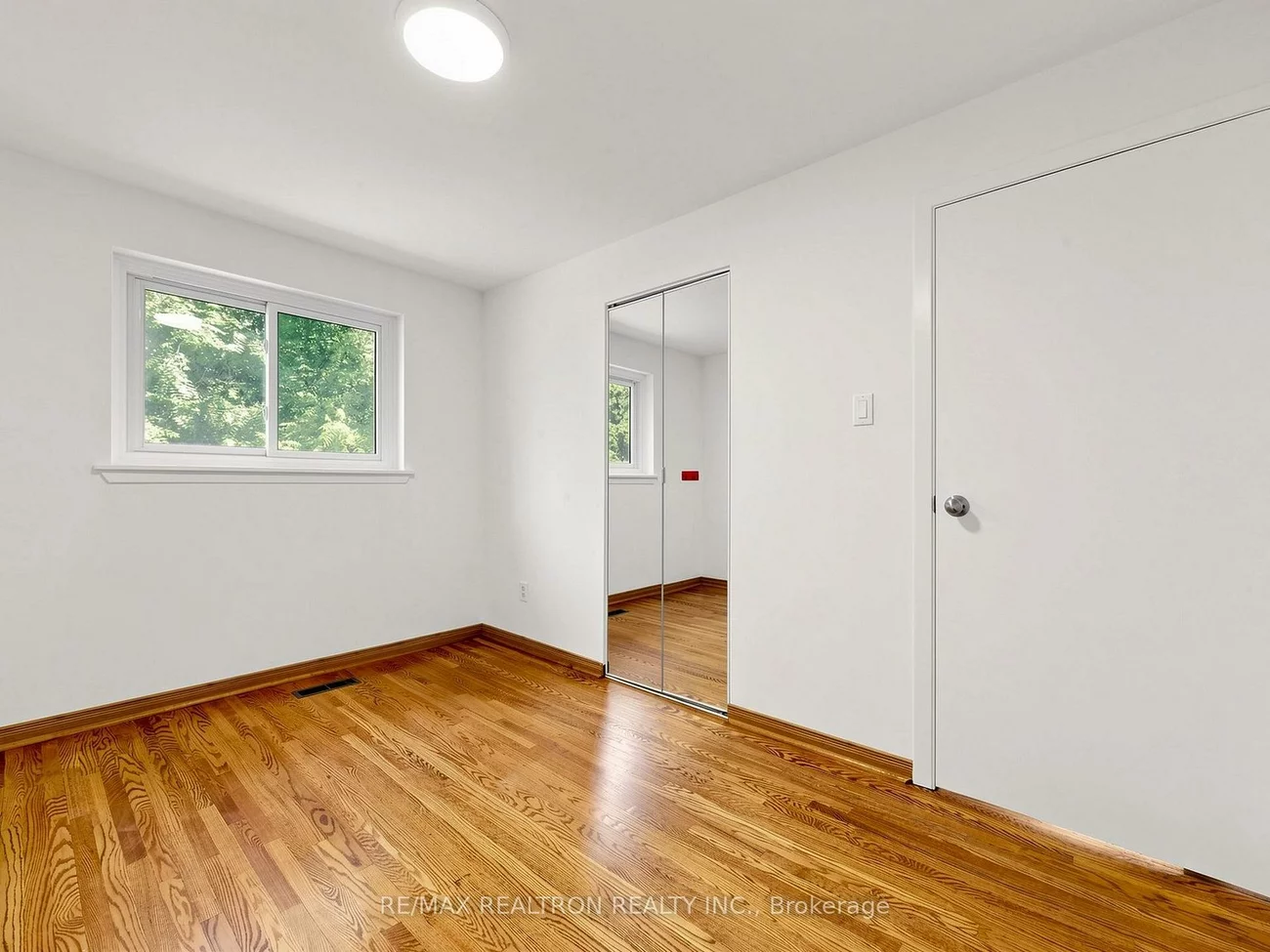 35, Rochelle, Don Valley Village, Toronto