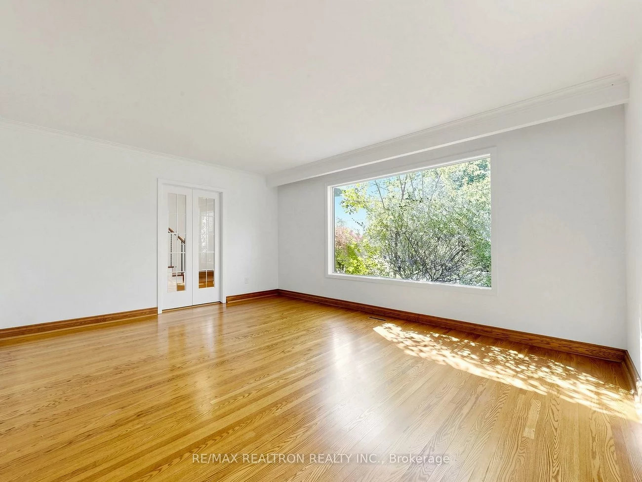 35, Rochelle, Don Valley Village, Toronto