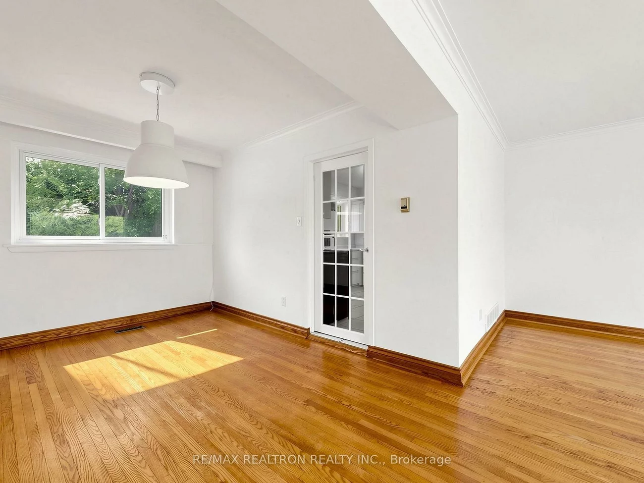 35, Rochelle, Don Valley Village, Toronto