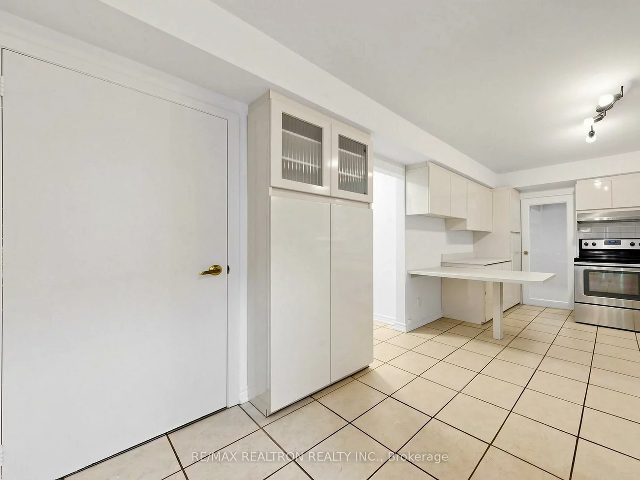35, Rochelle, Don Valley Village, Toronto