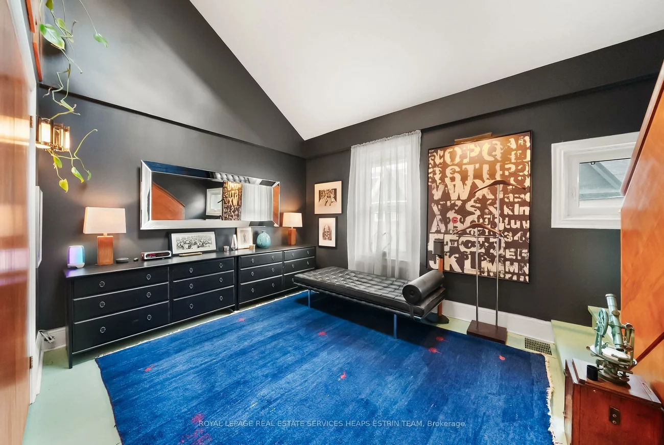 19, Wascana, Regent Park, Toronto