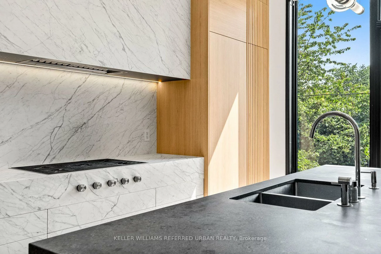 27, Berkinshaw, Banbury-Don Mills, Toronto