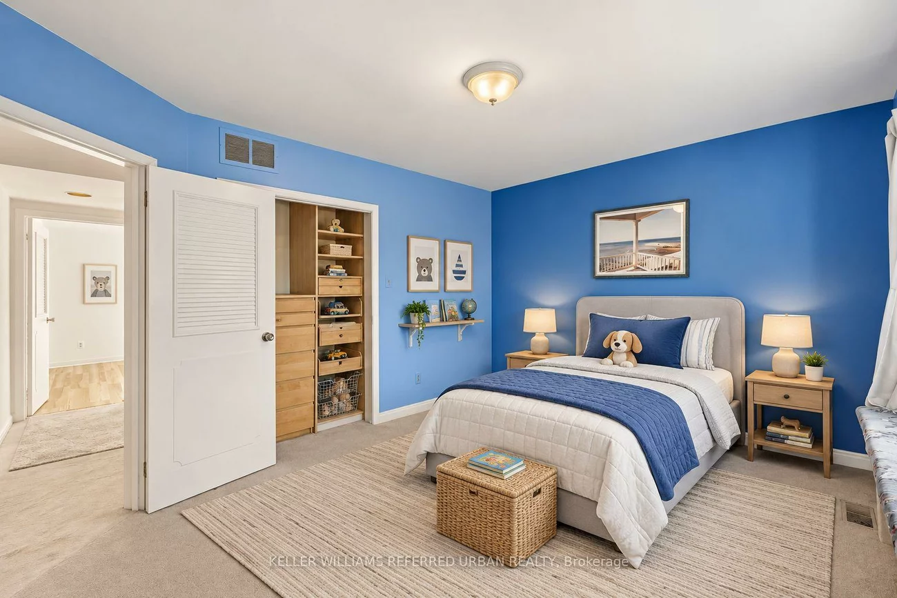 23, Brockington, Bathurst Manor, Toronto