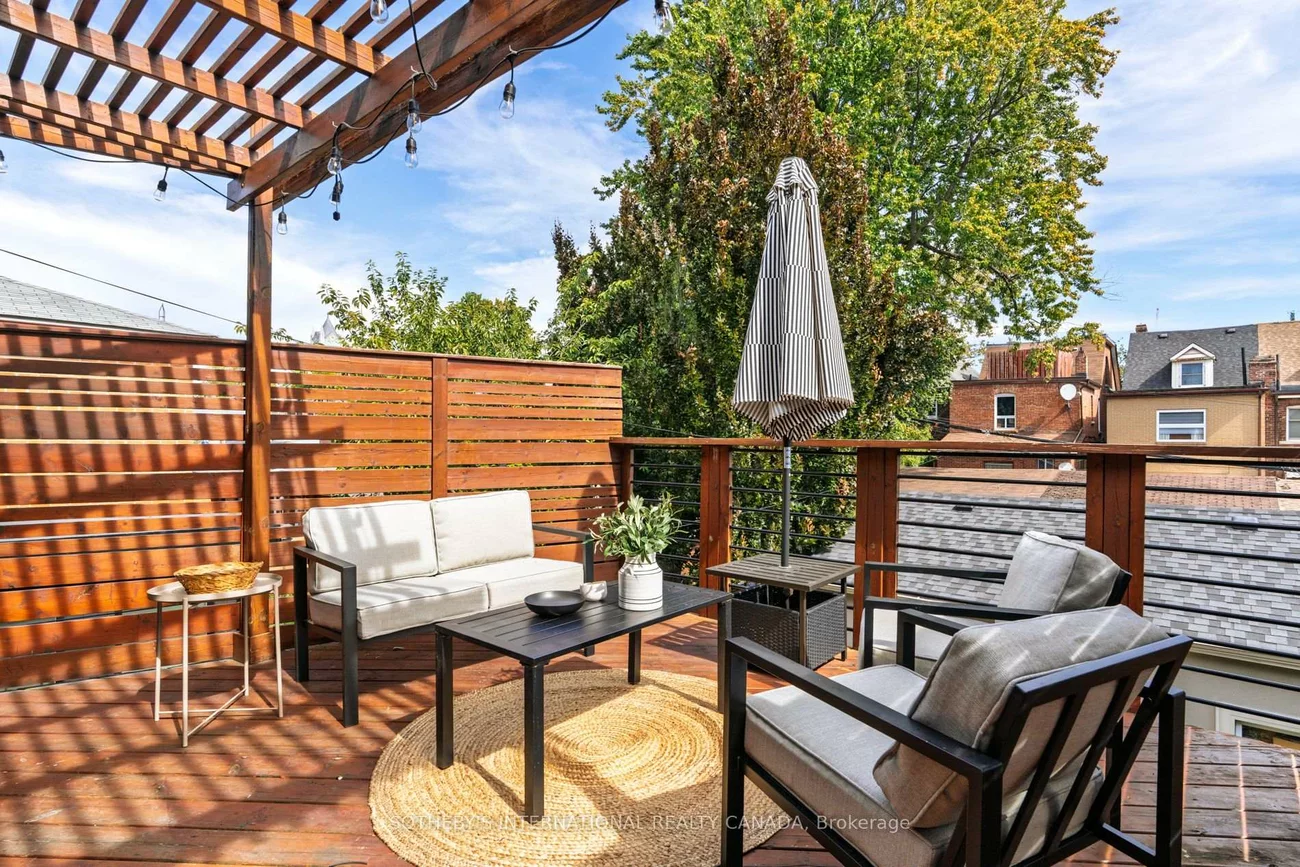 33, Beatrice, Trinity-Bellwoods, Toronto