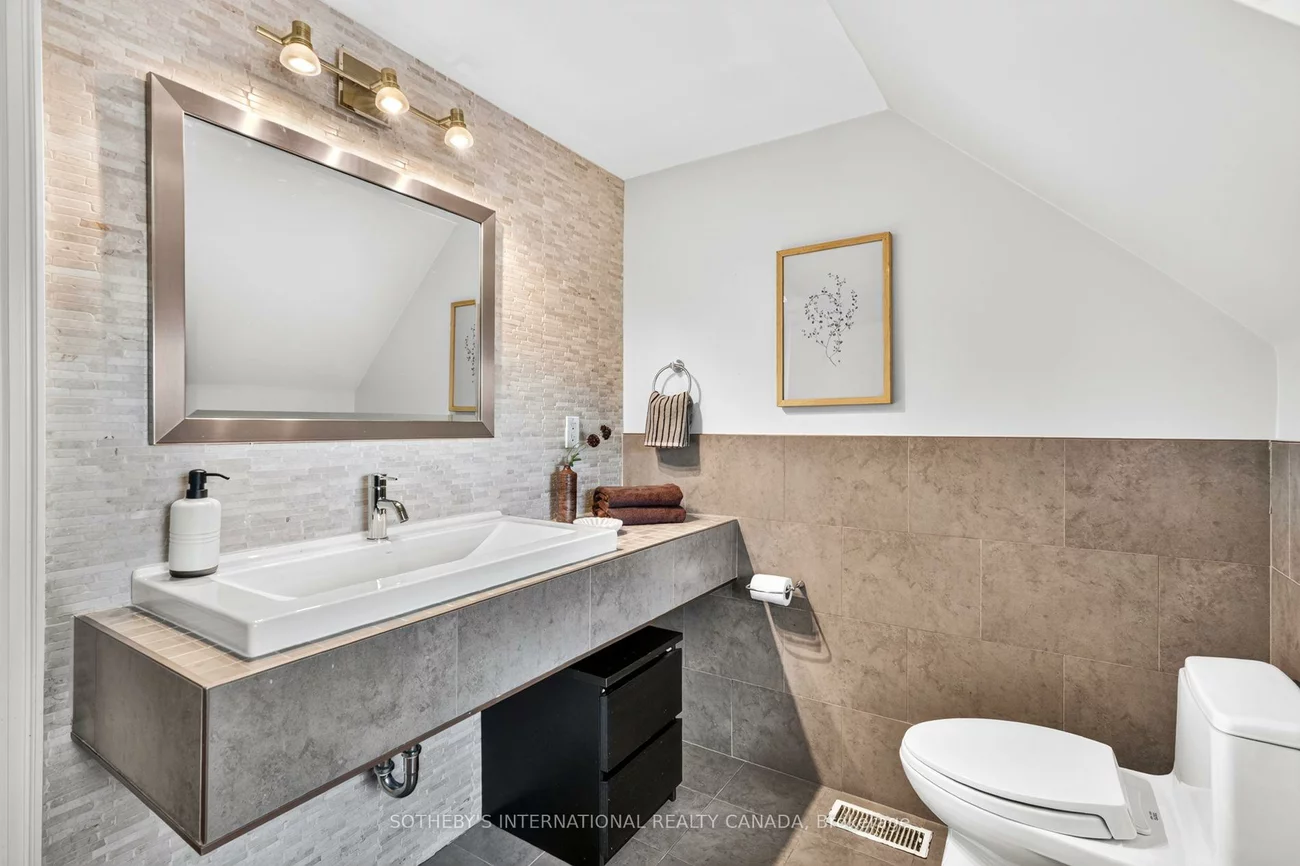 33, Beatrice, Trinity-Bellwoods, Toronto