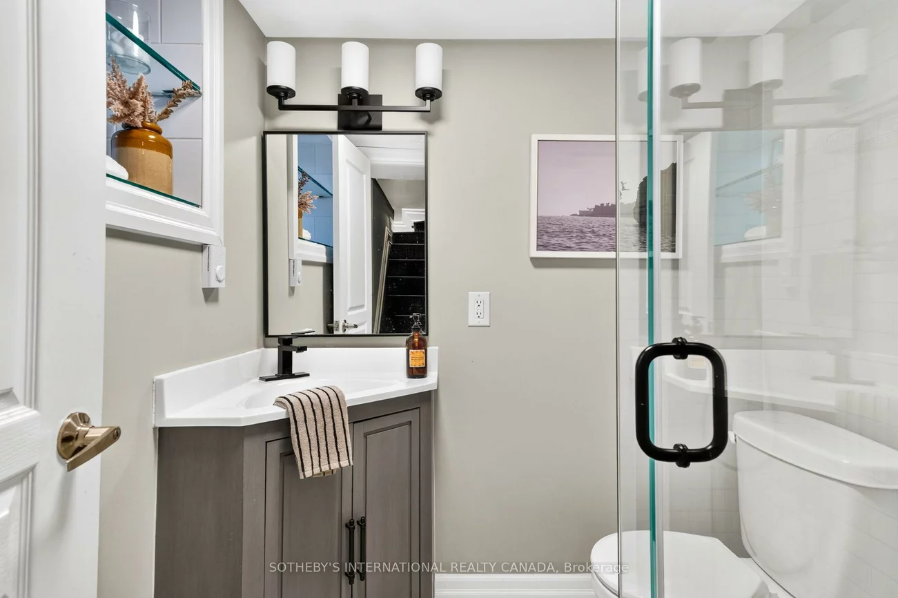 33, Beatrice, Trinity-Bellwoods, Toronto