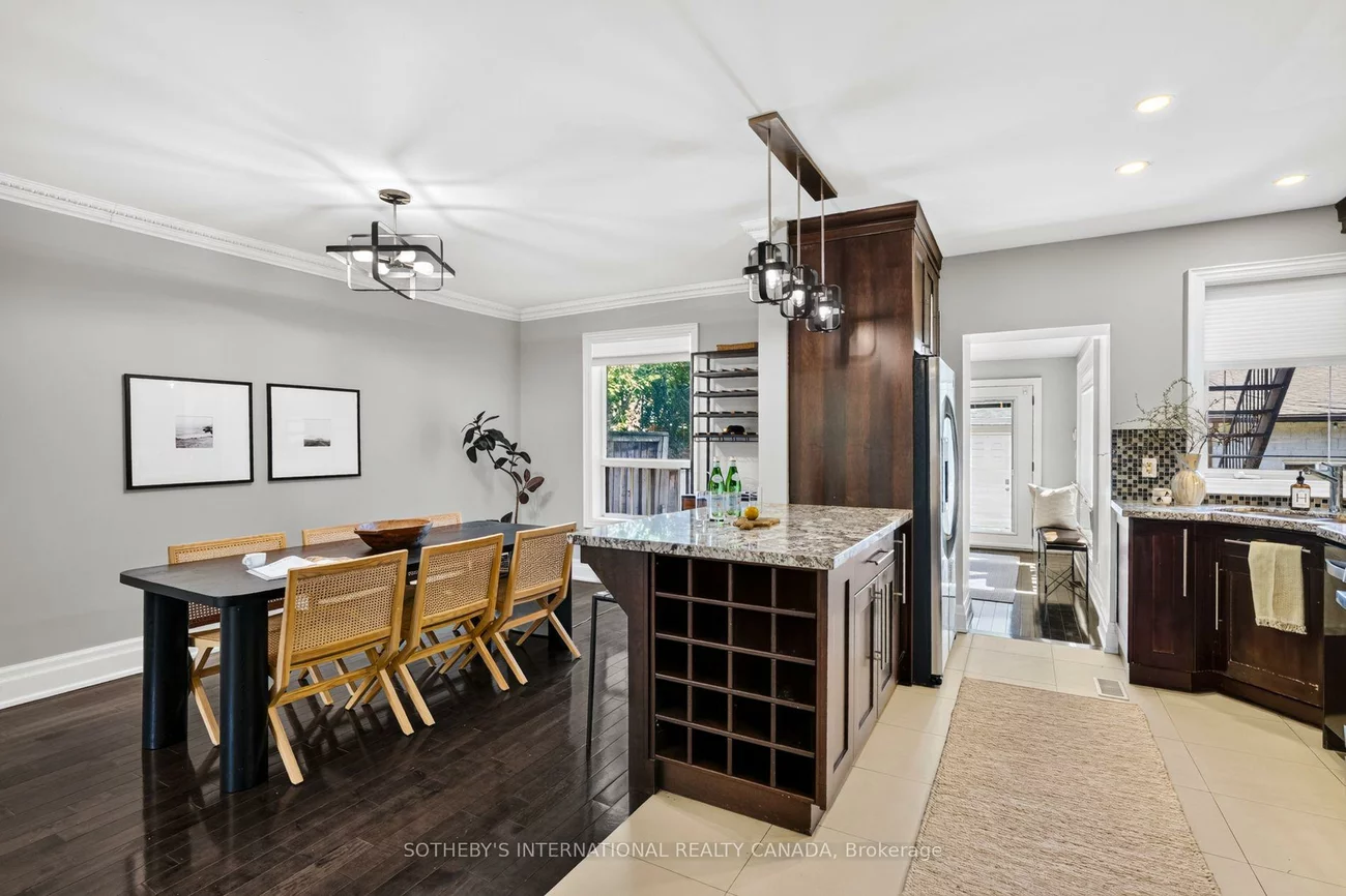 33, Beatrice, Trinity-Bellwoods, Toronto