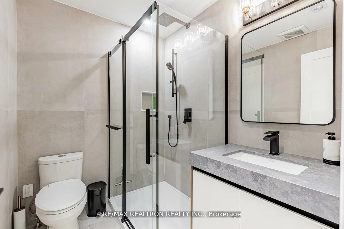 673, Crawford, Palmerston-Little Italy, Toronto