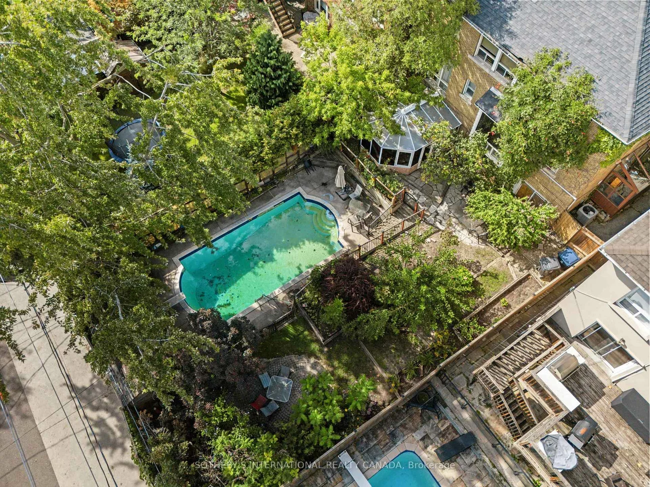 17, Wembley, Forest Hill North, Toronto