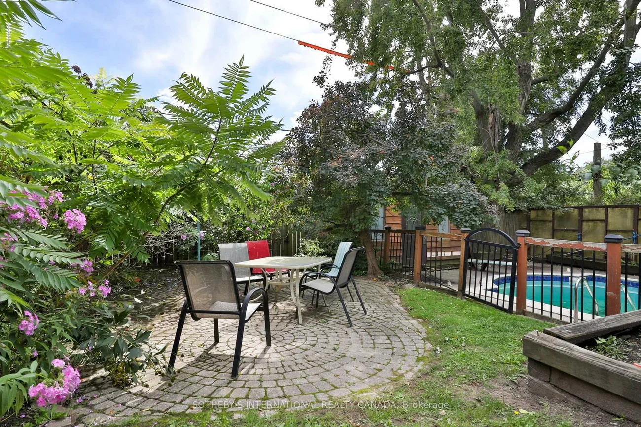17, Wembley, Forest Hill North, Toronto