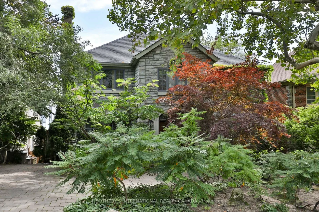 17, Wembley, Forest Hill North, Toronto