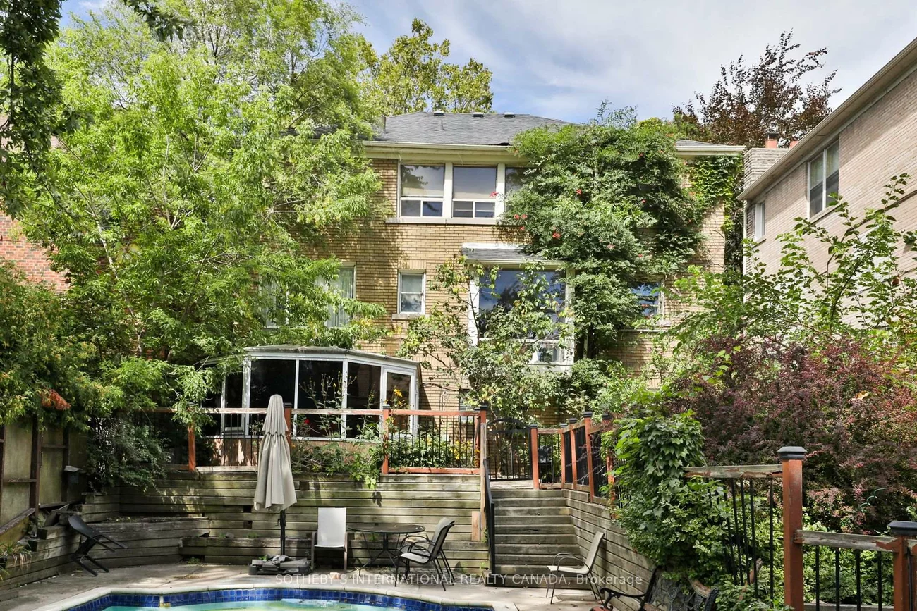 17, Wembley, Forest Hill North, Toronto