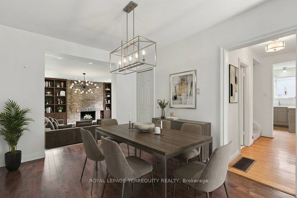 102, Anndale, Willowdale East, Toronto