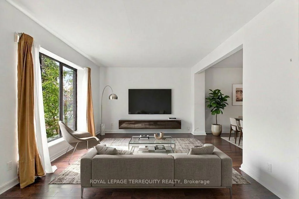 102, Anndale, Willowdale East, Toronto