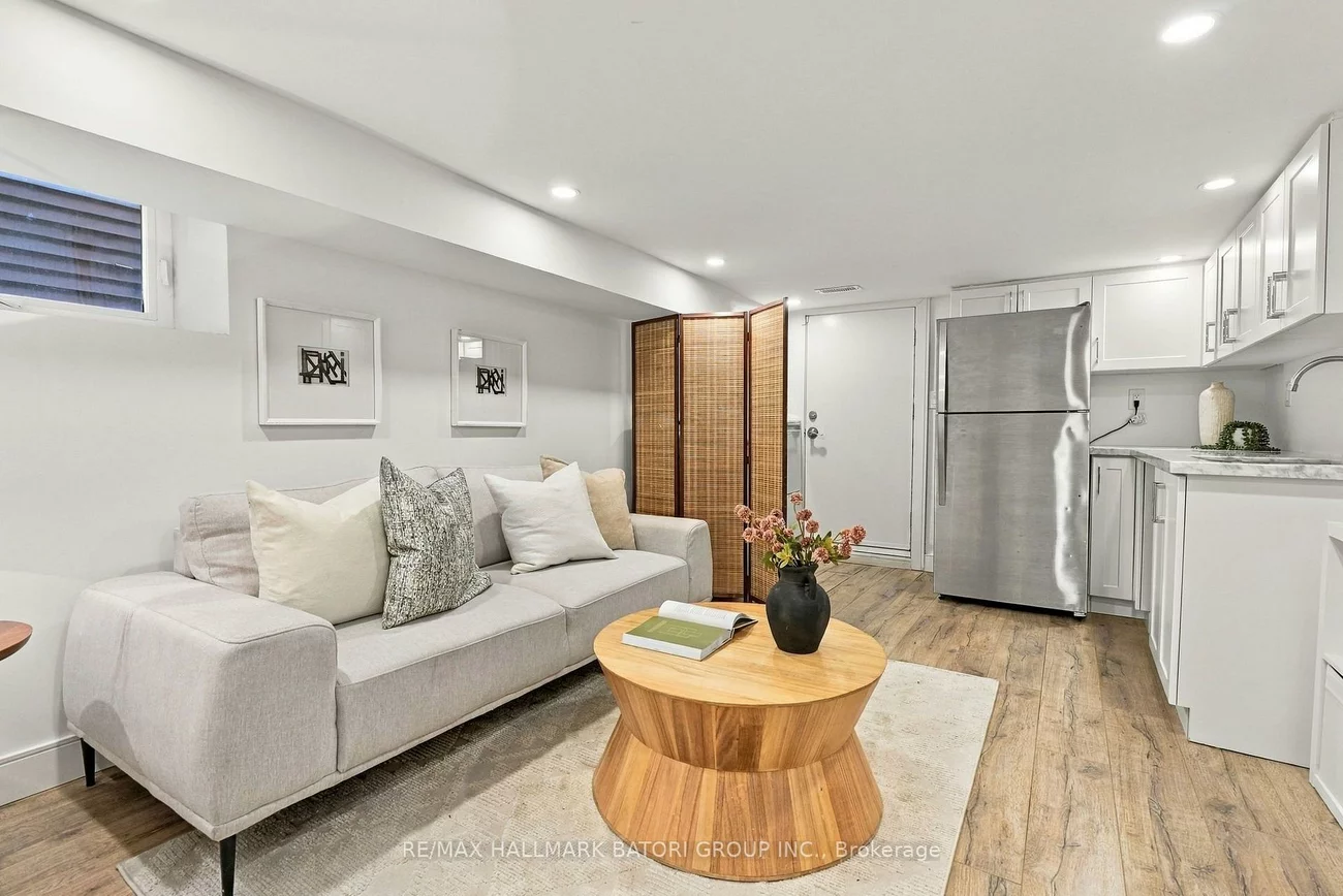 309, Atlas, Oakwood Village, Toronto