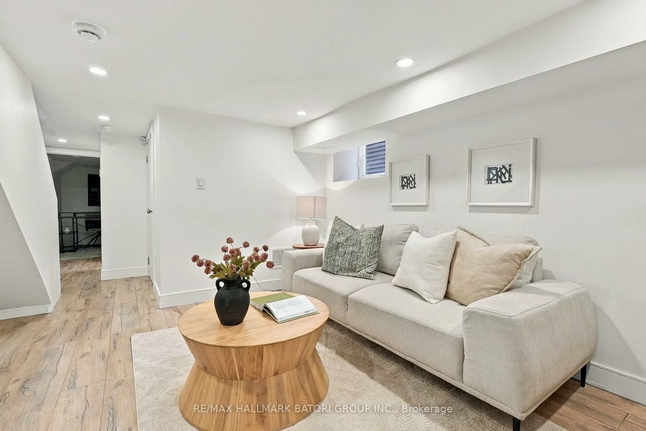 309, Atlas, Oakwood Village, Toronto