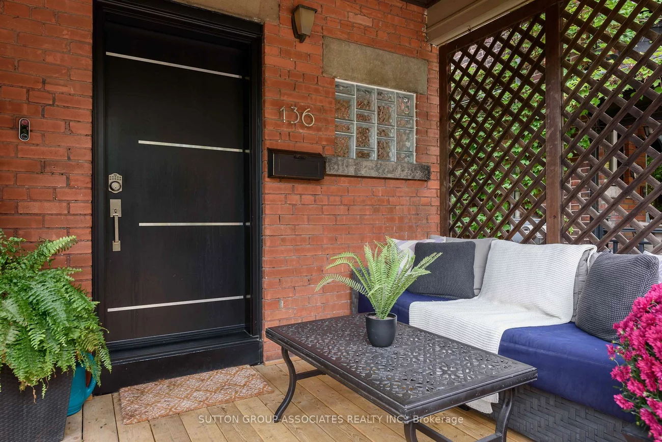 136, Arlington, Oakwood Village, Toronto