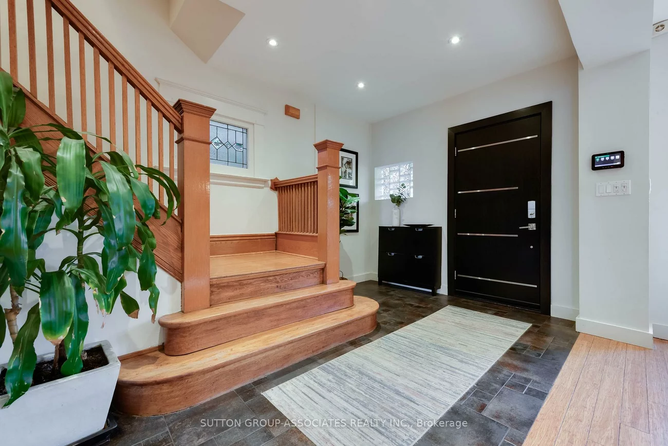 136, Arlington, Oakwood Village, Toronto
